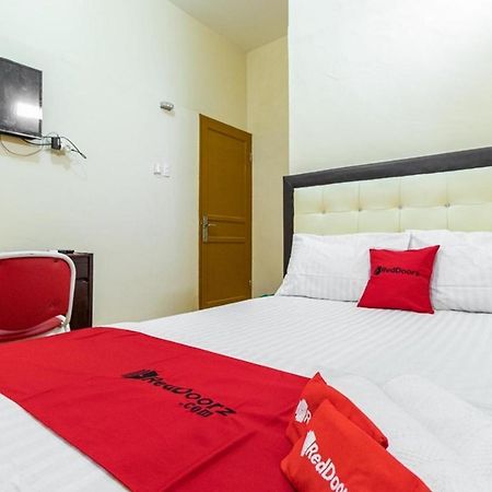 Reddoorz Syariah @ Jalan Setiabudi Medan 3 Exterior foto